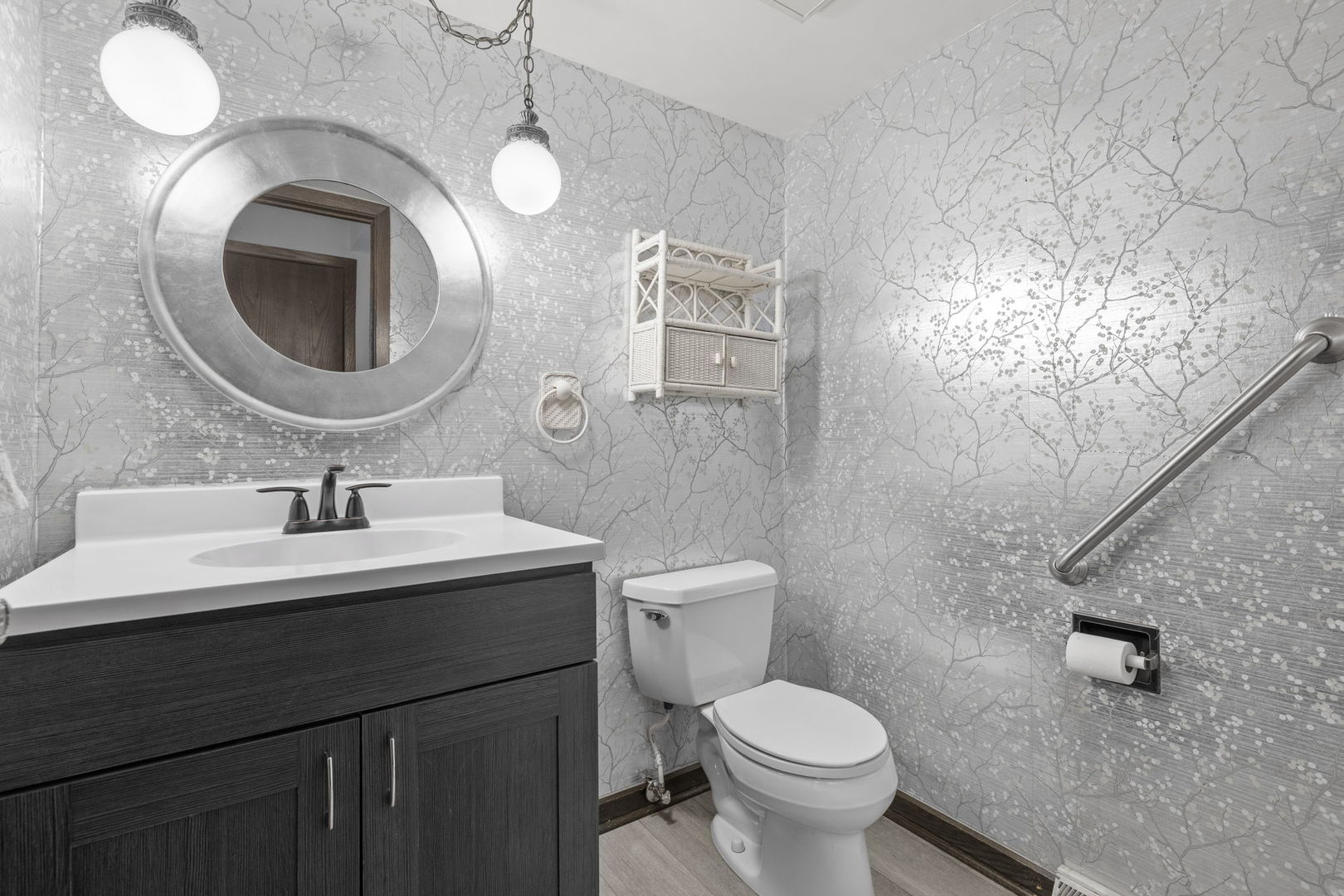 Homer Glen, Illinois, 60491, United States, 4 Bedrooms Bedrooms, ,3 BathroomsBathrooms,Residential,For Sale,1987574