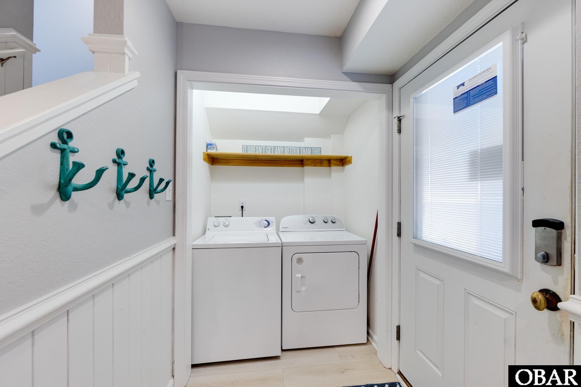 Corolla, North Carolina, 27927, United States, 5 Bedrooms Bedrooms, ,3 BathroomsBathrooms,Residential,For Sale,2006038