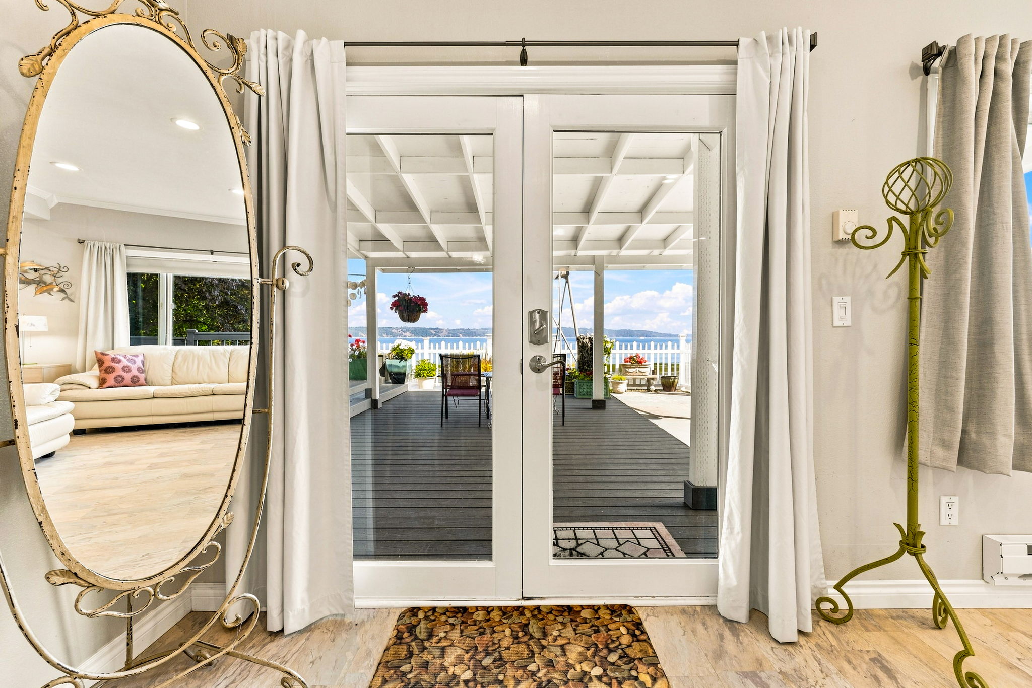  1626 Beach Dr NE, Tacoma, WA 98422 - 物件實景