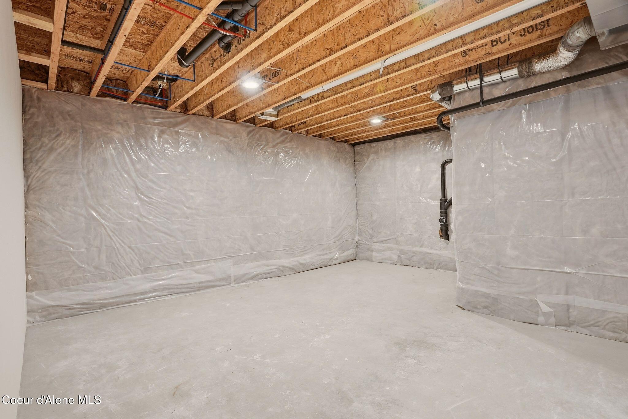 Coeur d'Alene, Idaho, 83815, United States, 4 Bedrooms Bedrooms, ,3 BathroomsBathrooms,Residential,For Sale,2039969