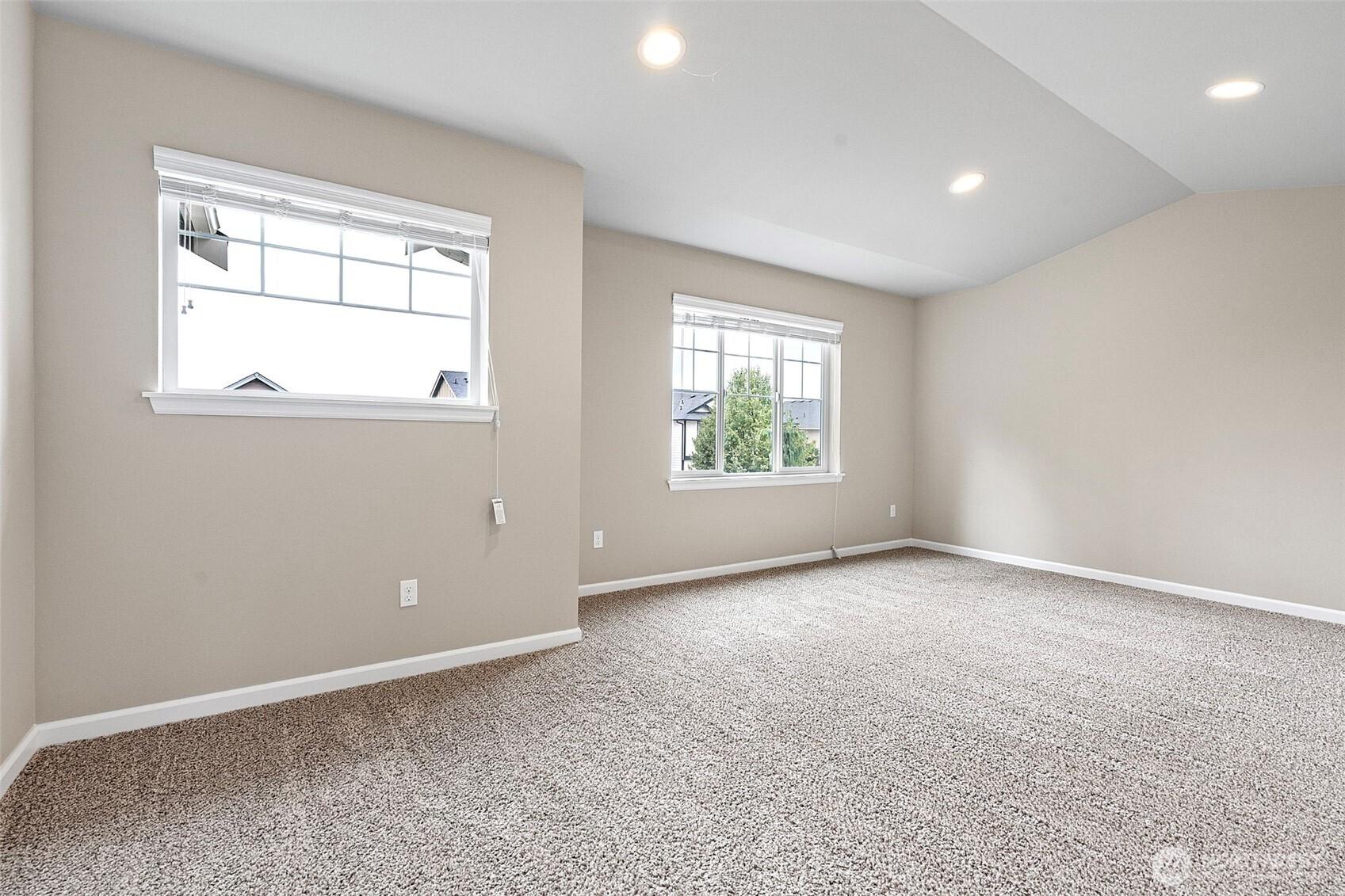 SPANAWAY, Washington, 98387, United States, 4 Bedrooms Bedrooms, ,3 BathroomsBathrooms,Residential,For Sale,1906402