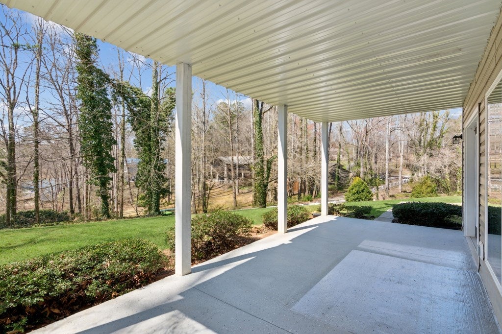 Blairsville, Georgia, 30512, United States, 4 Bedrooms Bedrooms, ,3 BathroomsBathrooms,Residential,For Sale,1913055