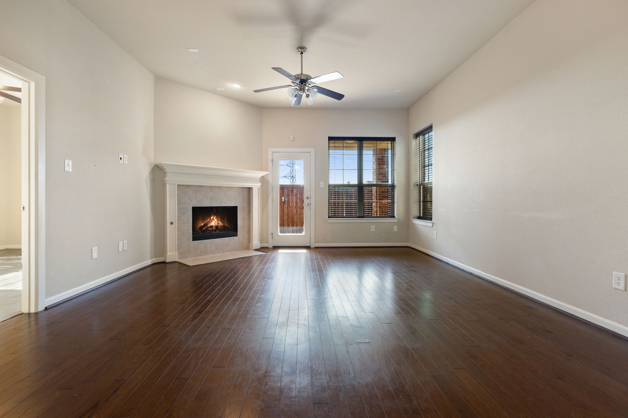 Lewisville, Texas, 75056, United States, 4 Bedrooms Bedrooms, ,3 BathroomsBathrooms,Residential,For Sale,1989126