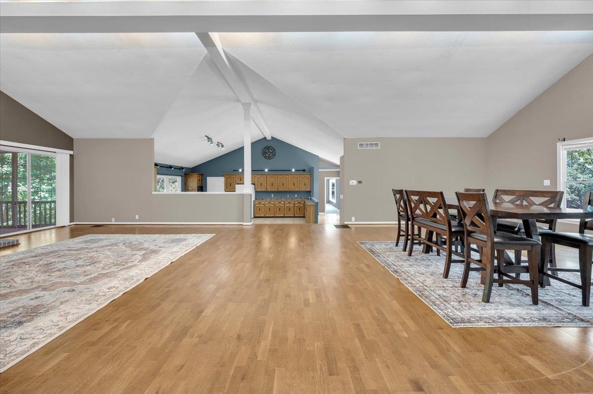 Spartanburg, South Carolina, 29306, United States, 4 Bedrooms Bedrooms, ,3 BathroomsBathrooms,Residential,For Sale,1942883