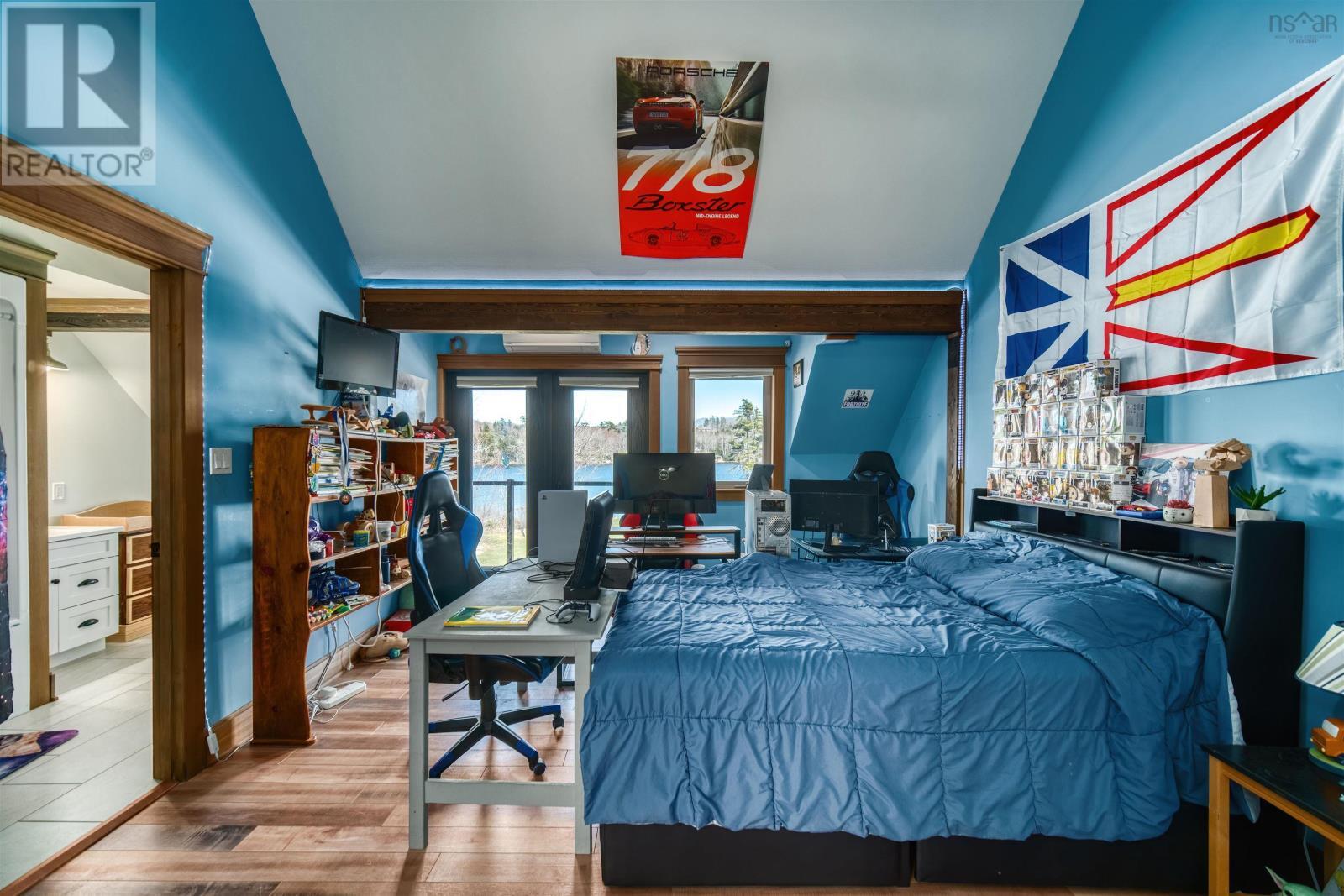 LAKE LOON, Nova Scotia, B2W 6C8, CA, 6 Bedrooms Bedrooms, ,6 BathroomsBathrooms,Residential,For Sale,1836689