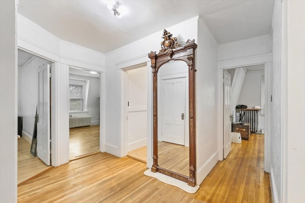 Amesbury, Massachusetts, 01913, United States, 4 Bedrooms Bedrooms, ,2 BathroomsBathrooms,Residential,For Sale,2014083