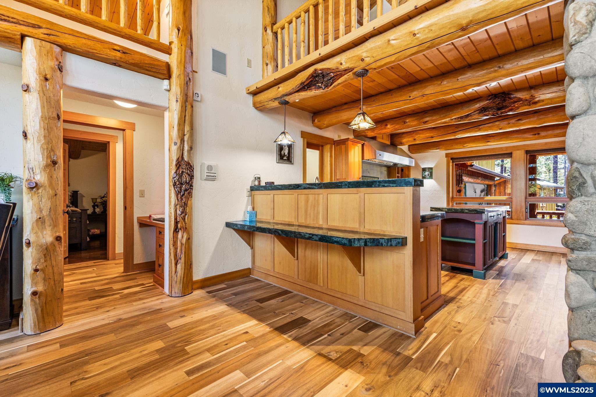 Sisters, Oregon, 97759, United States, 3 Bedrooms Bedrooms, ,6 BathroomsBathrooms,Residential,For Sale,1784576