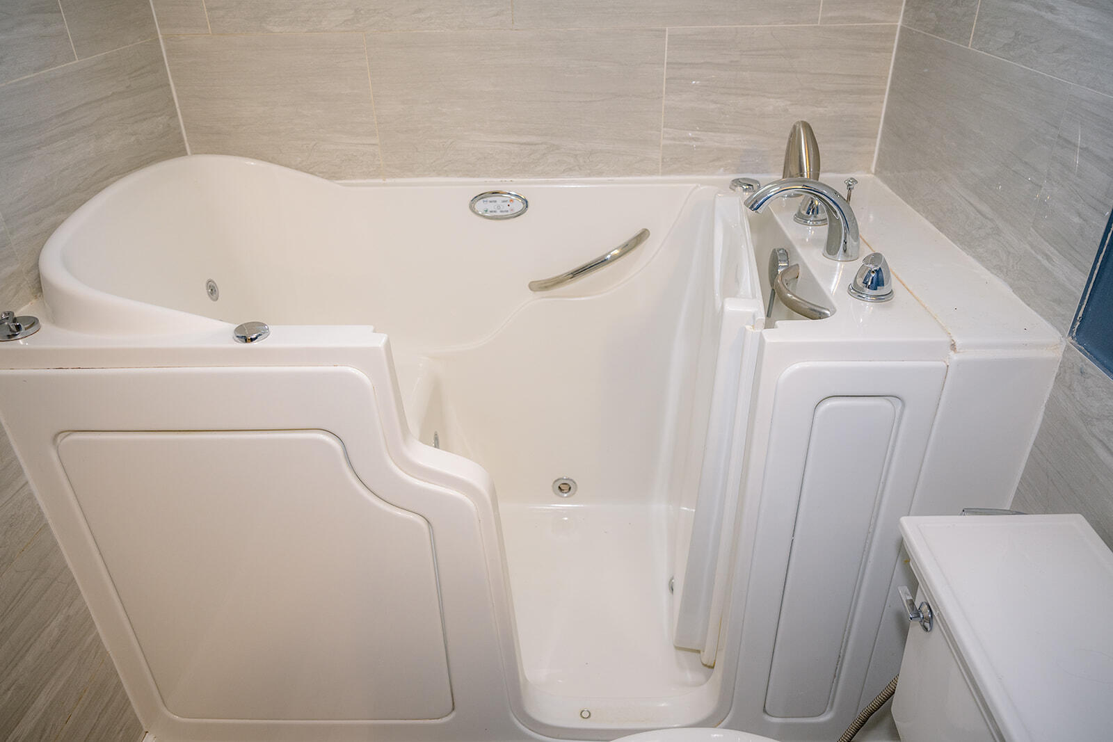 KEY LARGO, Florida, 33037, United States, 2 Bedrooms Bedrooms, ,2 BathroomsBathrooms,Residential,For Sale,1992008