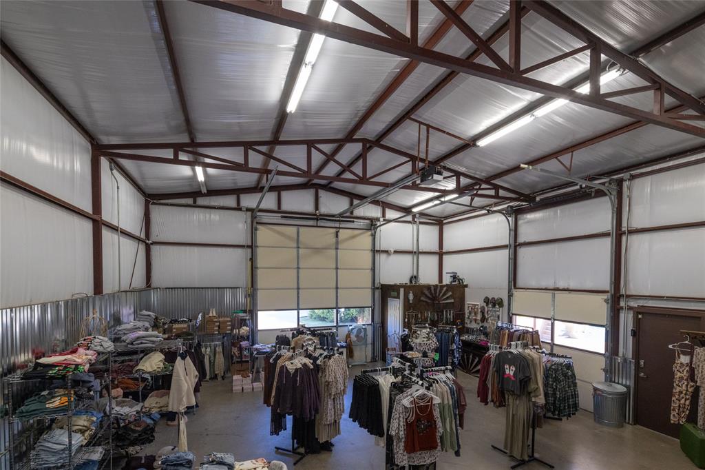 Weatherford, Texas, 76088, United States, 3 Bedrooms Bedrooms, ,2 BathroomsBathrooms,Residential,For Sale,1976944