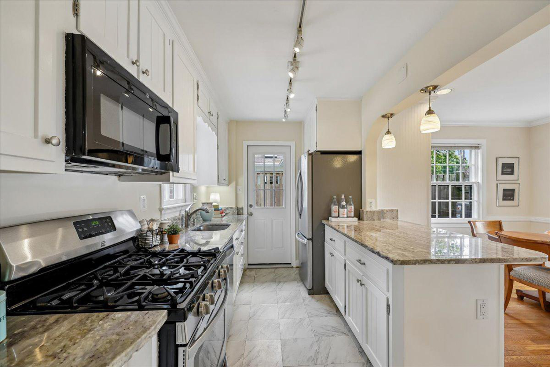  5805 Roosevelt Street, Bethesda, MD, 20817 - 物件實景