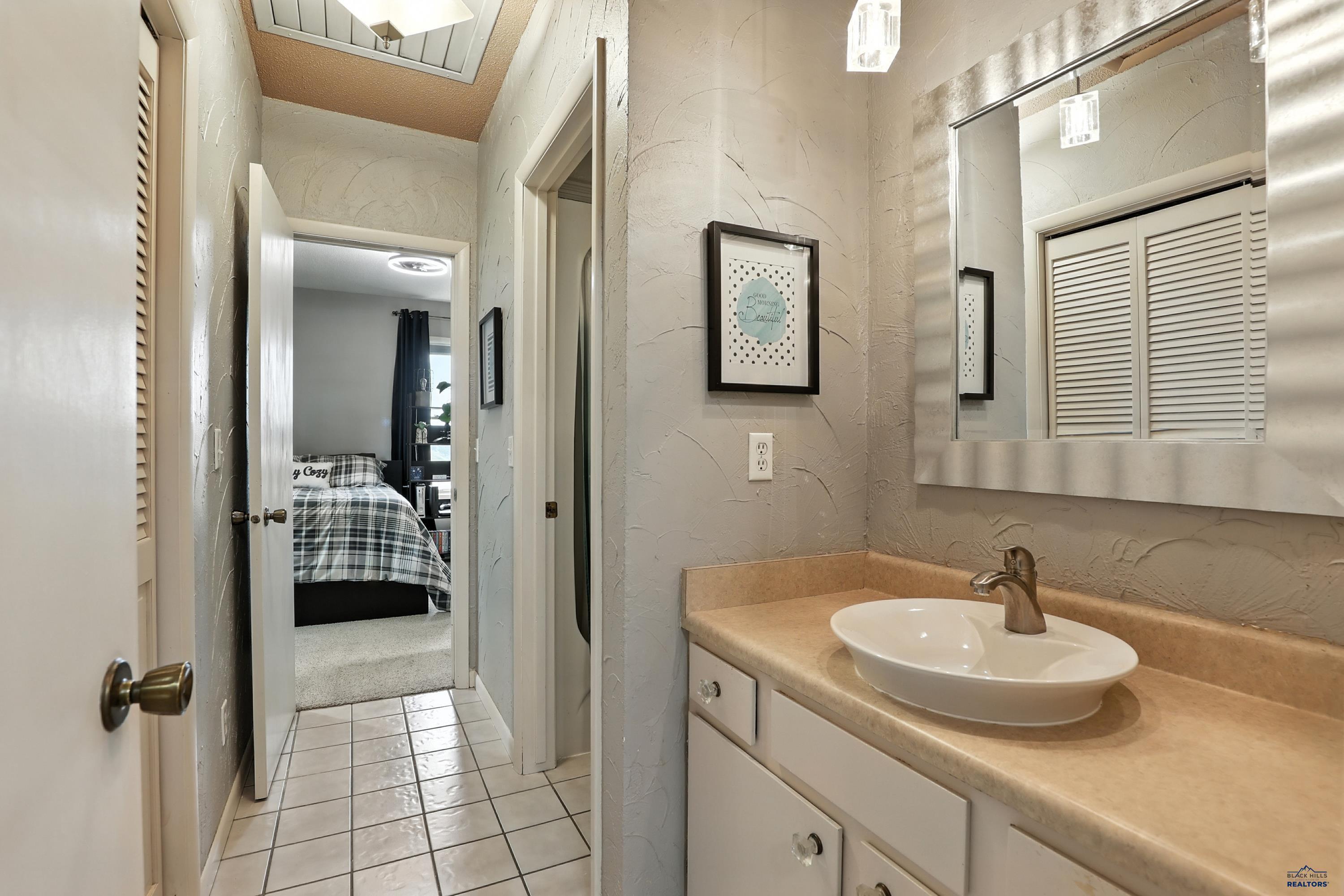 Rapid City, South Dakota, 57702, United States, 4 Bedrooms Bedrooms, ,3 BathroomsBathrooms,Residential,For Sale,1942179