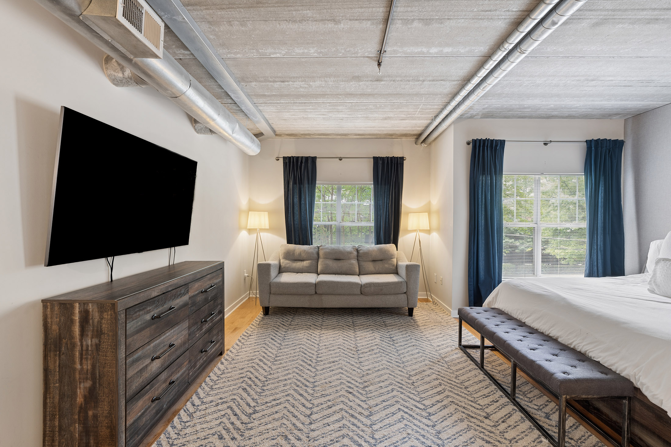  Spacious Heart-of-Midtown Condo - 物件實景