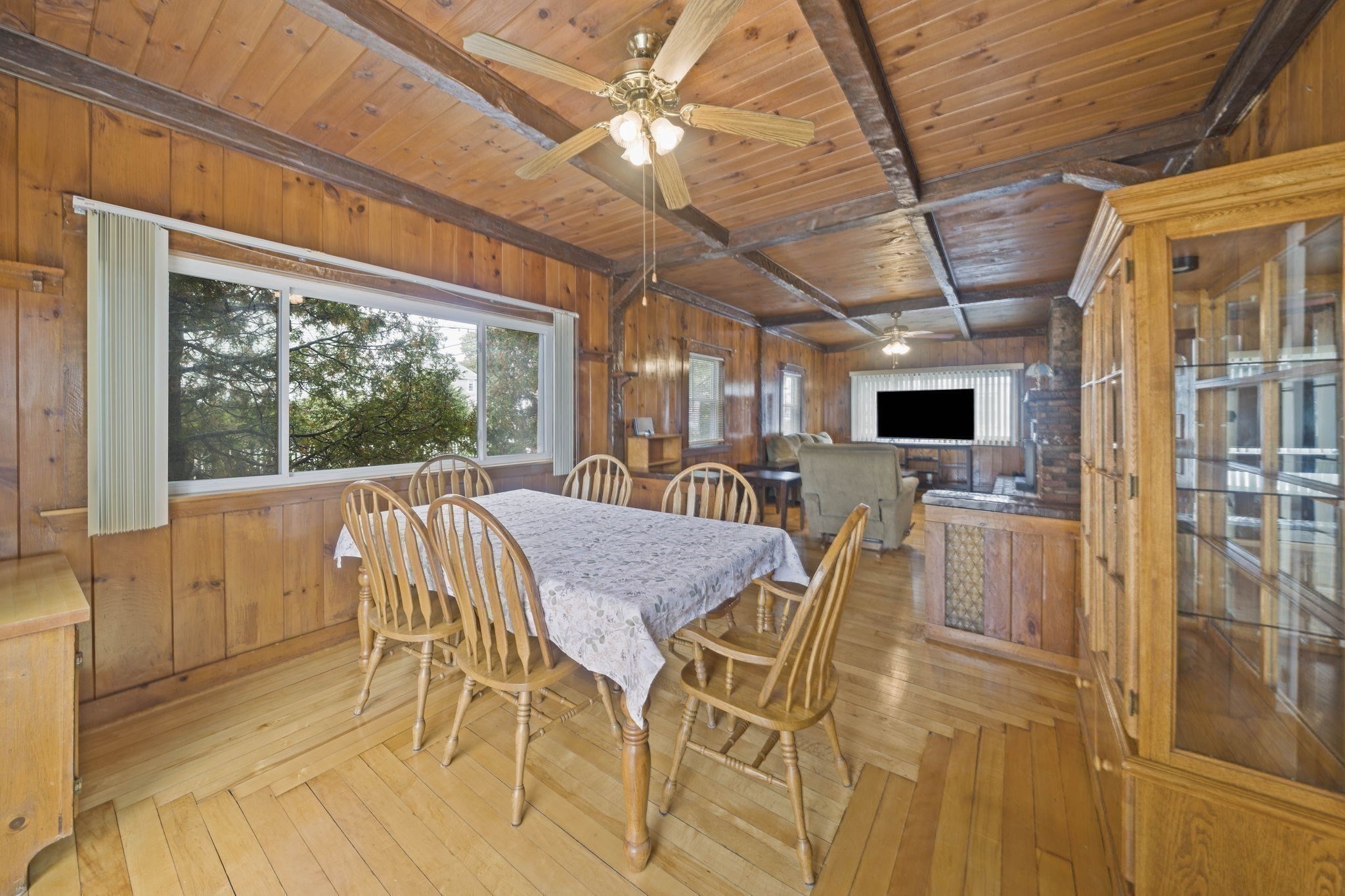 Lynn, Massachusetts, 01902, United States, 3 Bedrooms Bedrooms, ,2 BathroomsBathrooms,Residential,For Sale,1981225