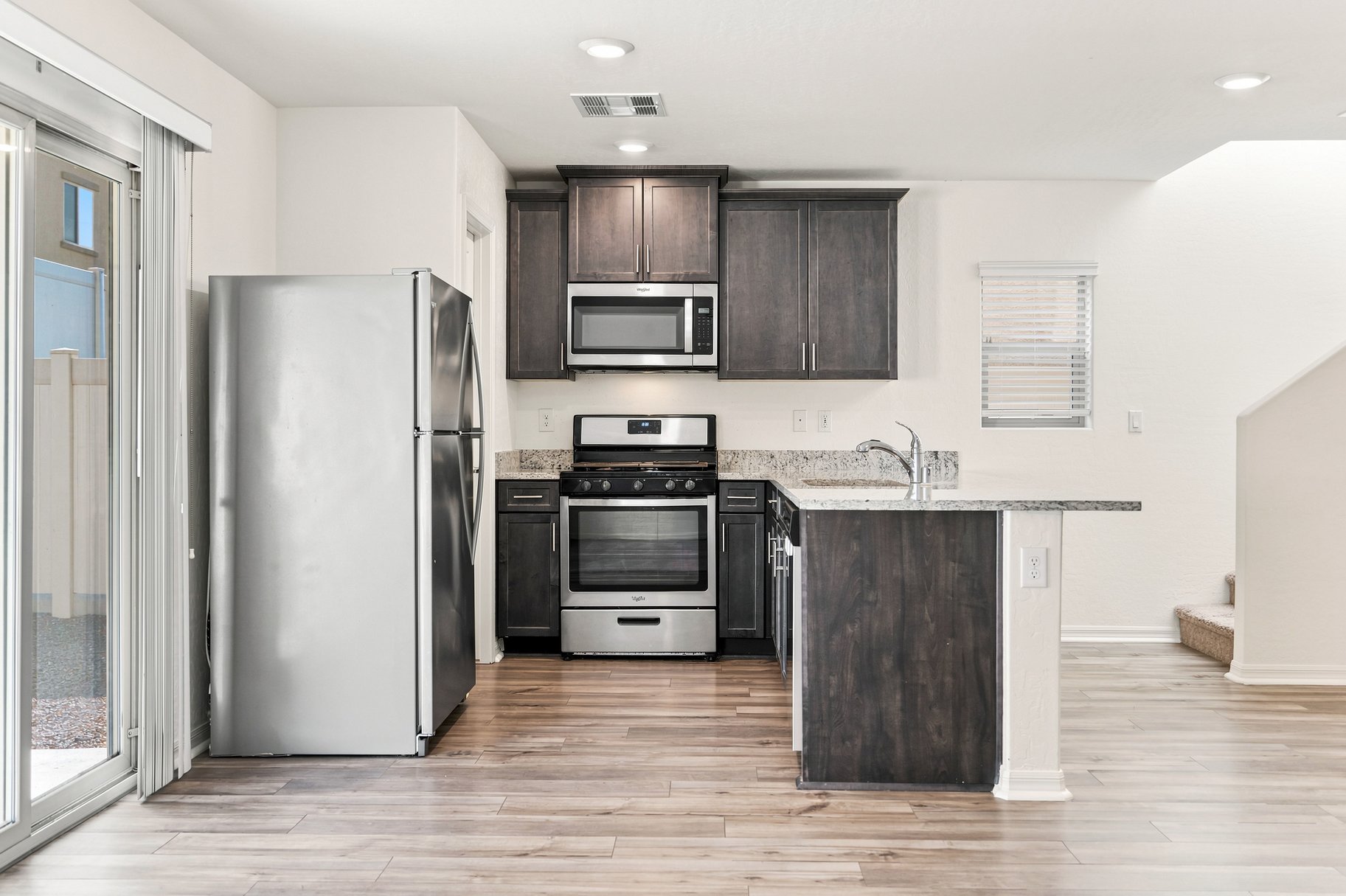  Move-In Ready Home with Great Investment Potential - 物件實景
