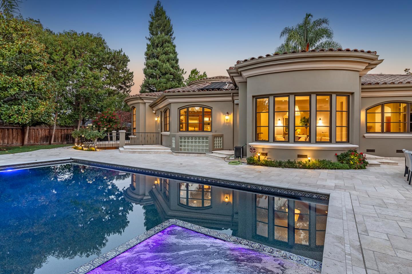 Menlo Park, California, 94025, United States, 5 Bedrooms Bedrooms, ,7 BathroomsBathrooms,Residential,For Sale,1941806