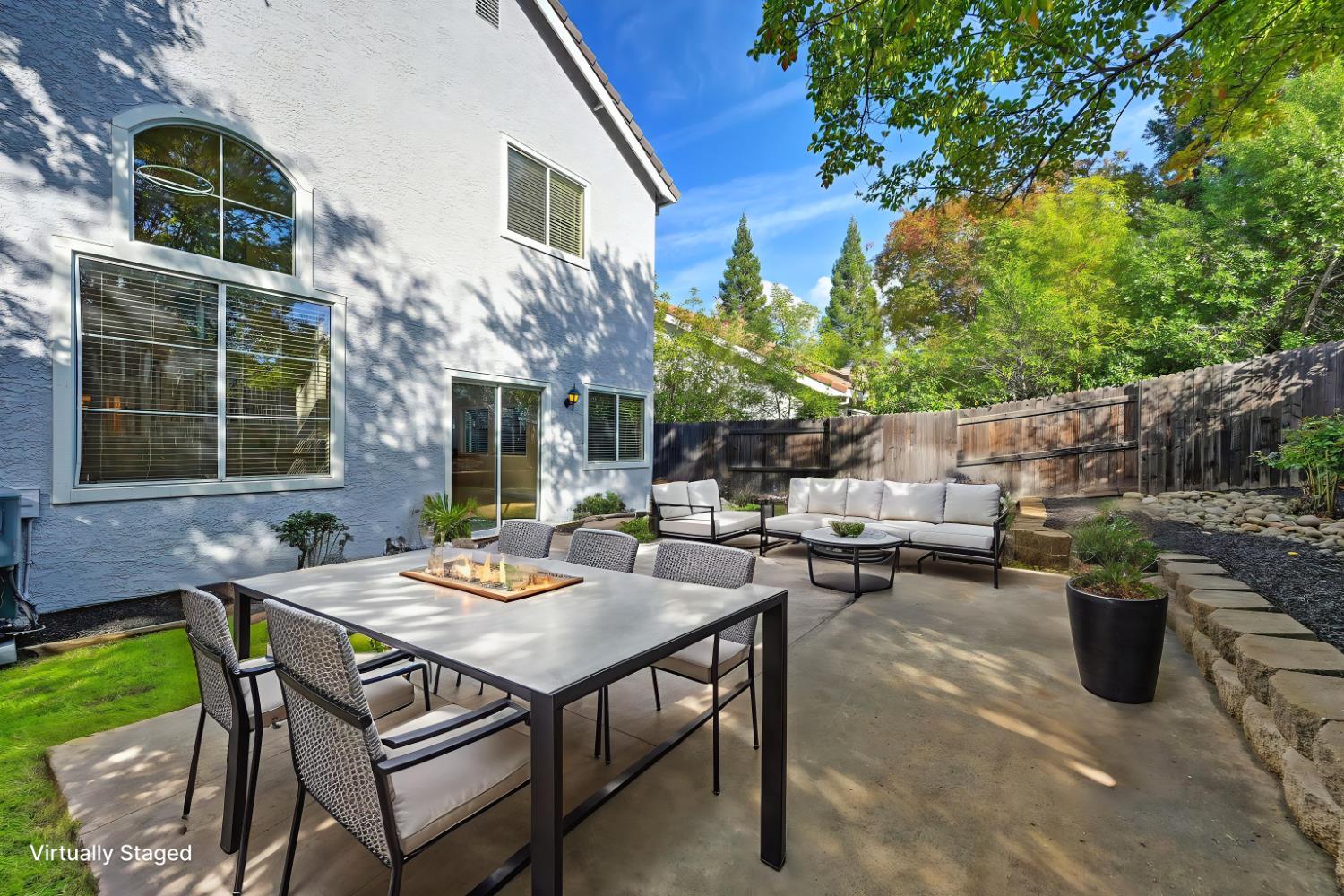 Roseville, California, 95661, United States, 4 Bedrooms Bedrooms, ,3 BathroomsBathrooms,Residential,For Sale,1989245