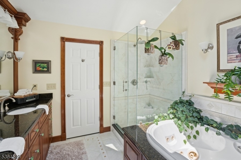 Franklin Twp., New Jersey, 08867, United States, 3 Bedrooms Bedrooms, ,2 BathroomsBathrooms,Residential,For Sale,1926340