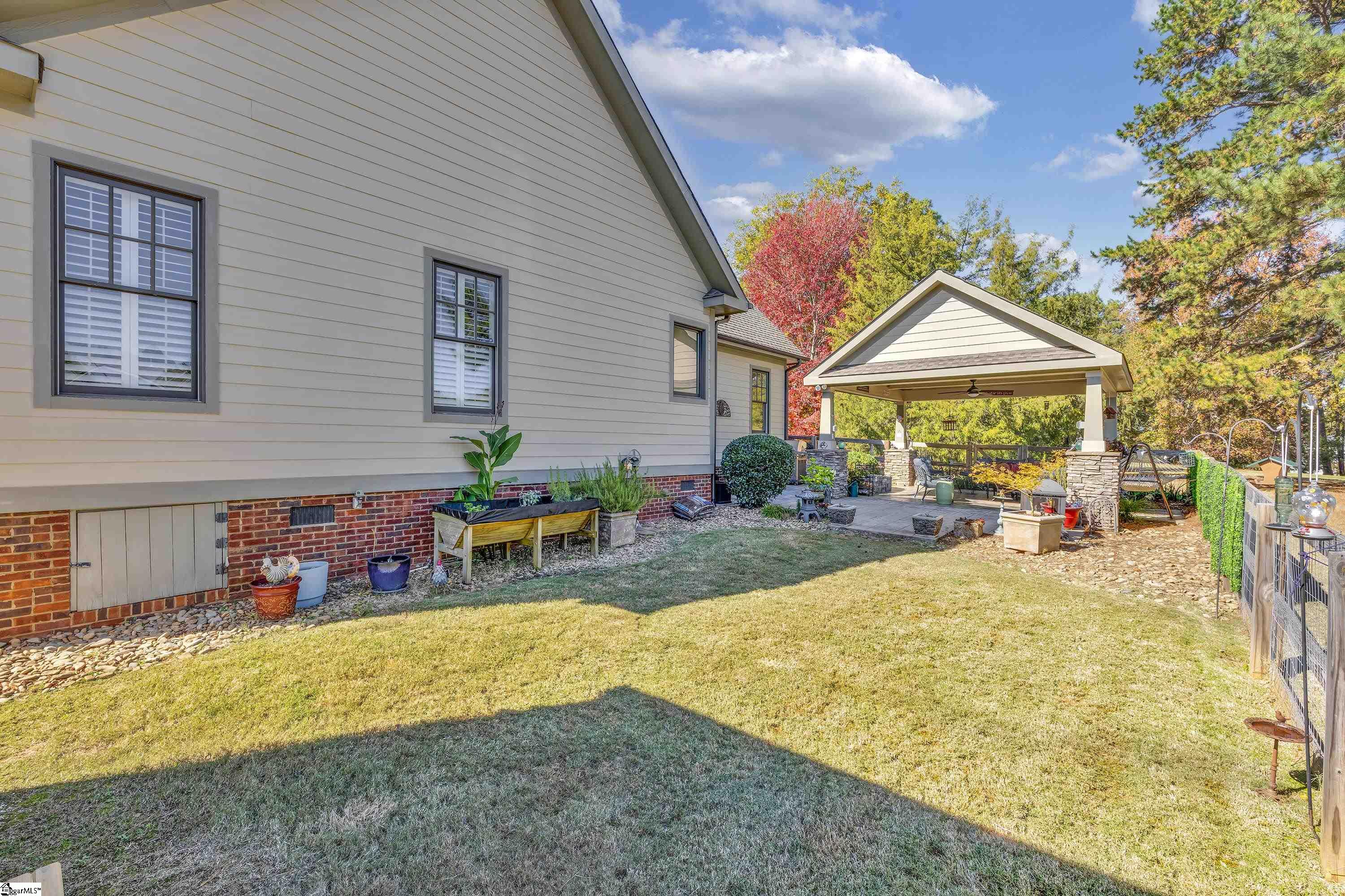 Simpsonville, South Carolina, 29681, United States, 4 Bedrooms Bedrooms, ,4 BathroomsBathrooms,Residential,For Sale,1986558