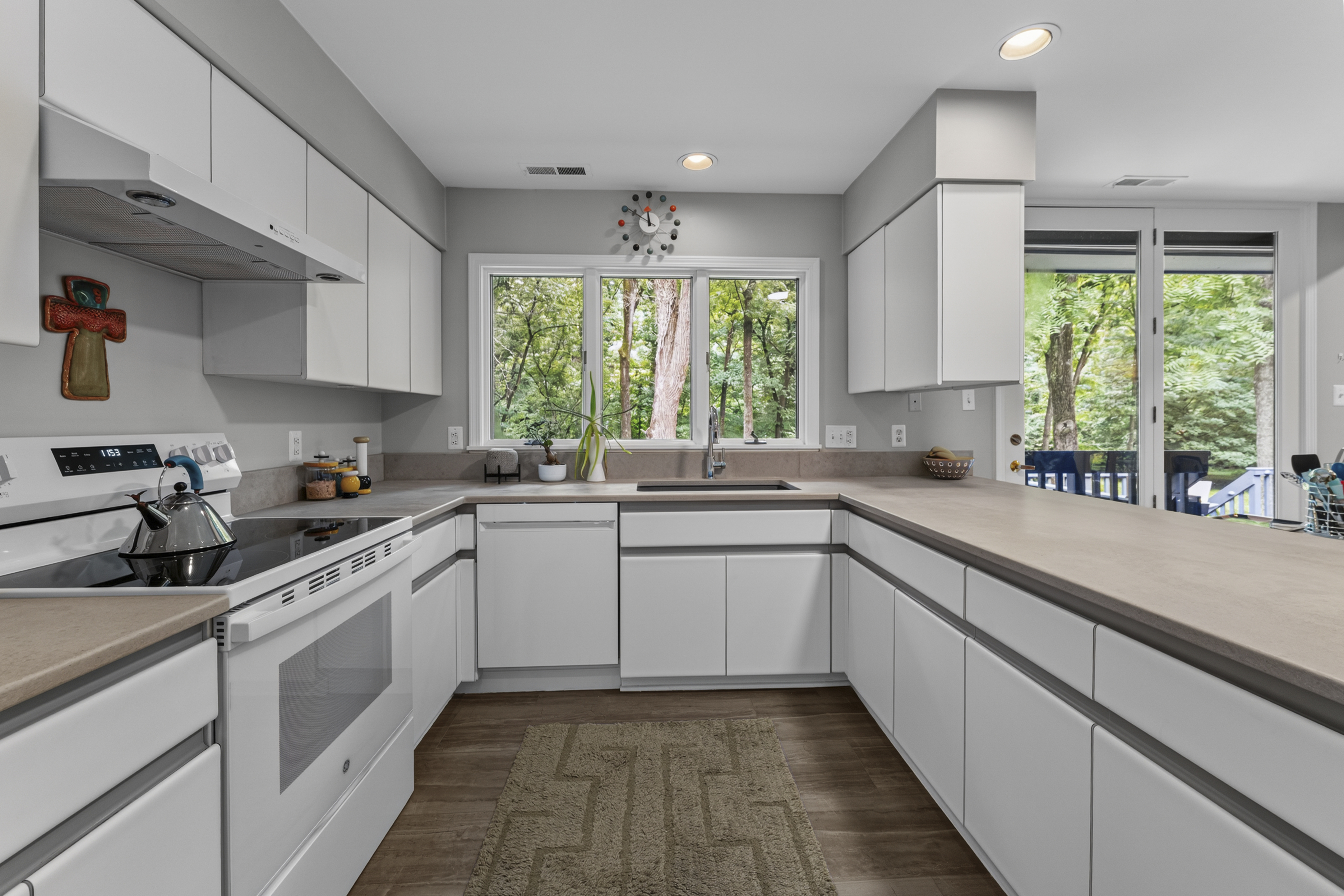  Contemporary Ranch in Desirable Sugar Creek Valley - 物件實景
