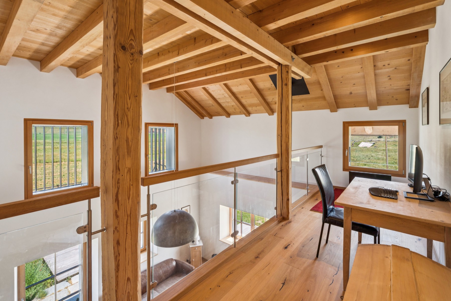  A stunning, fully renovated farmhouse consisting of 2 apartments - 物件實景