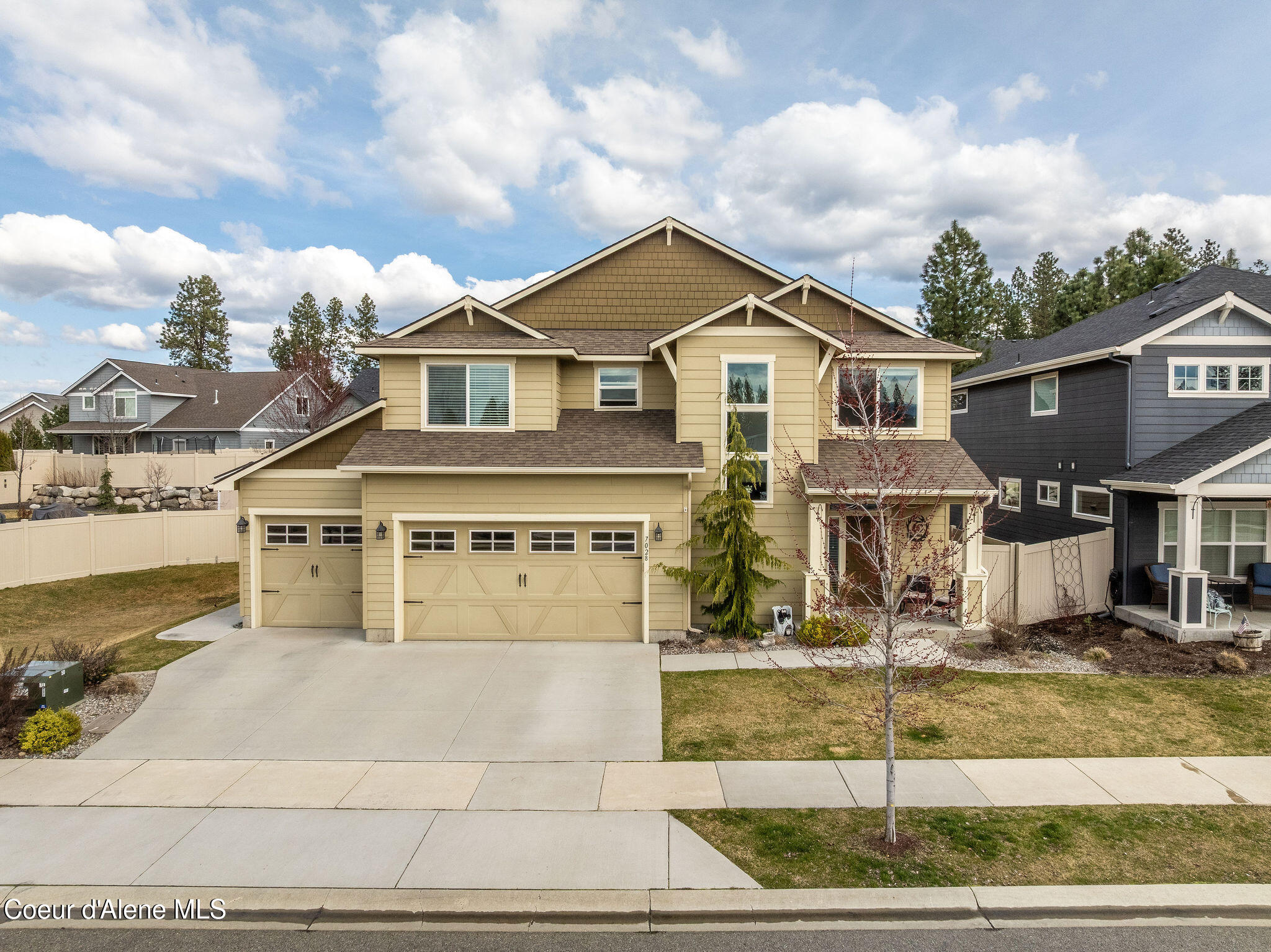 Coeur D'alene, Idaho, 83815, United States, 5 Bedrooms Bedrooms, ,4 BathroomsBathrooms,Residential,For Sale,1754735