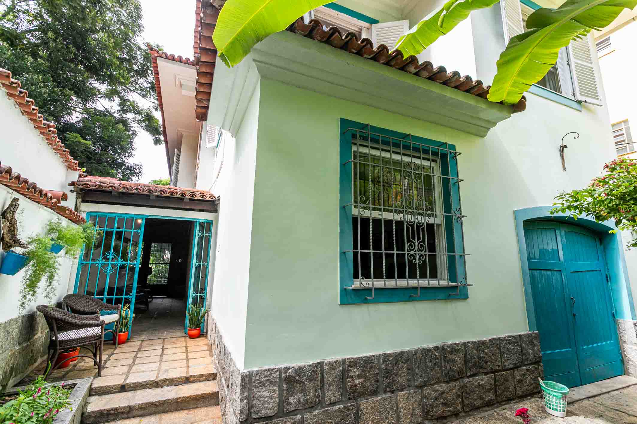  Spacious residence on a quiet street with landscaped garden - 物件實景