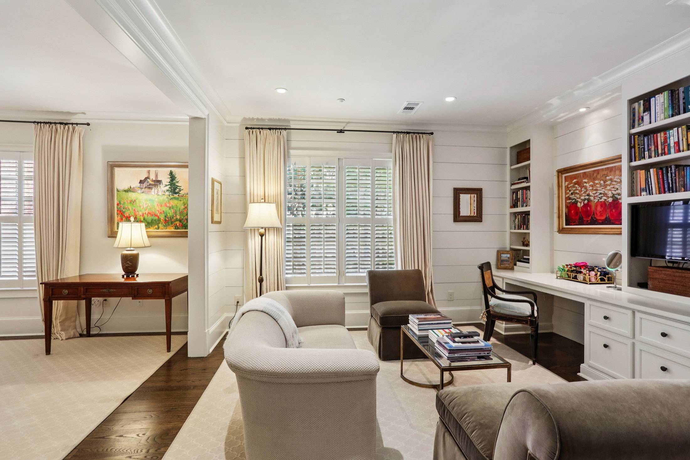  Exceptional Garden Hills Townhome Combines Luxury, Location and Lifestyle - 物件實景