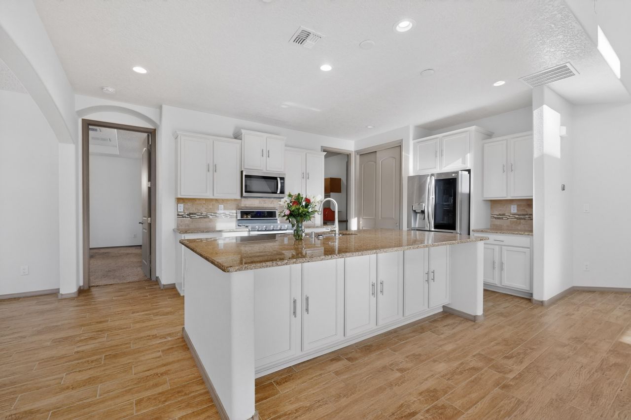 Rio Rancho, New Mexico, 87144, United States, 5 Bedrooms Bedrooms, ,3 BathroomsBathrooms,Residential,For Sale,2003213