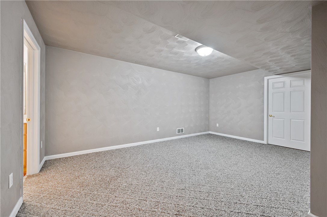 Penn Twp, Pennsylvania, 15642, United States, 5 Bedrooms Bedrooms, ,4 BathroomsBathrooms,Residential,For Sale,2001682