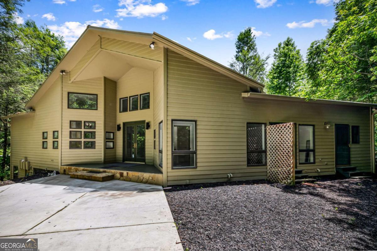 Ellijay, Georgia, 30540, United States, 5 Bedrooms Bedrooms, ,5 BathroomsBathrooms,Residential,For Sale,1868154
