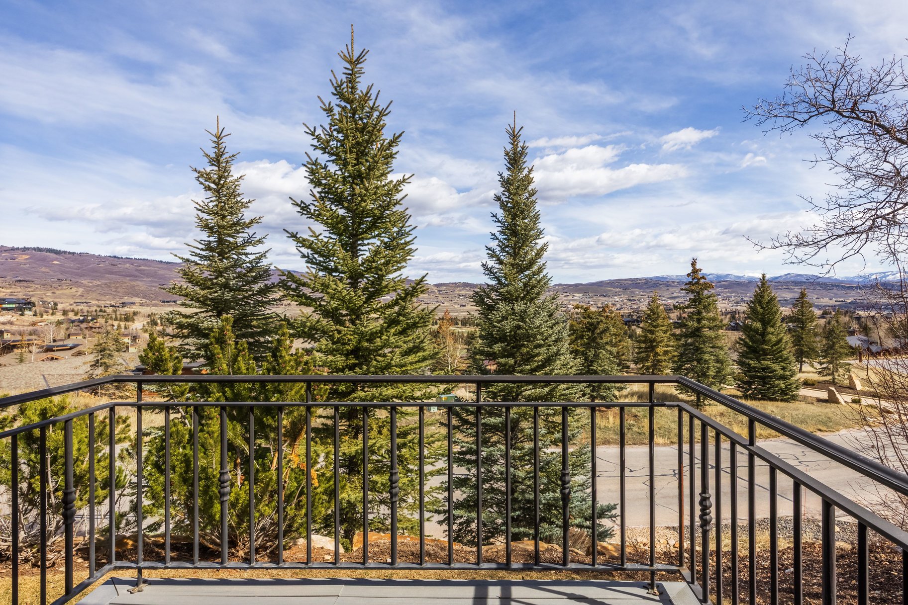  A Legacy Estate Framed by Golf and Ski Views - 物件實景