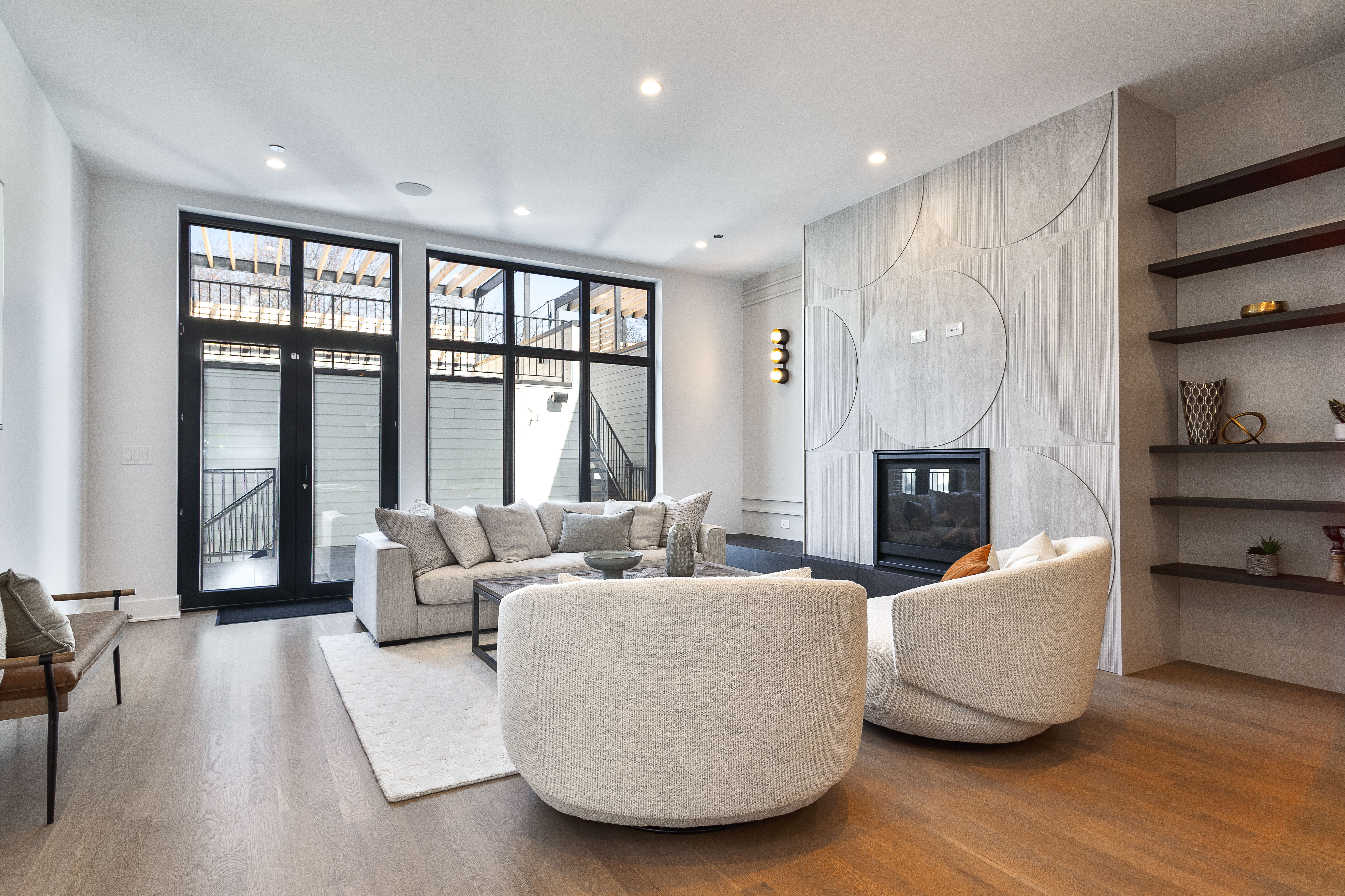  Distinguished New Construction Single-Family Home - 物件實景