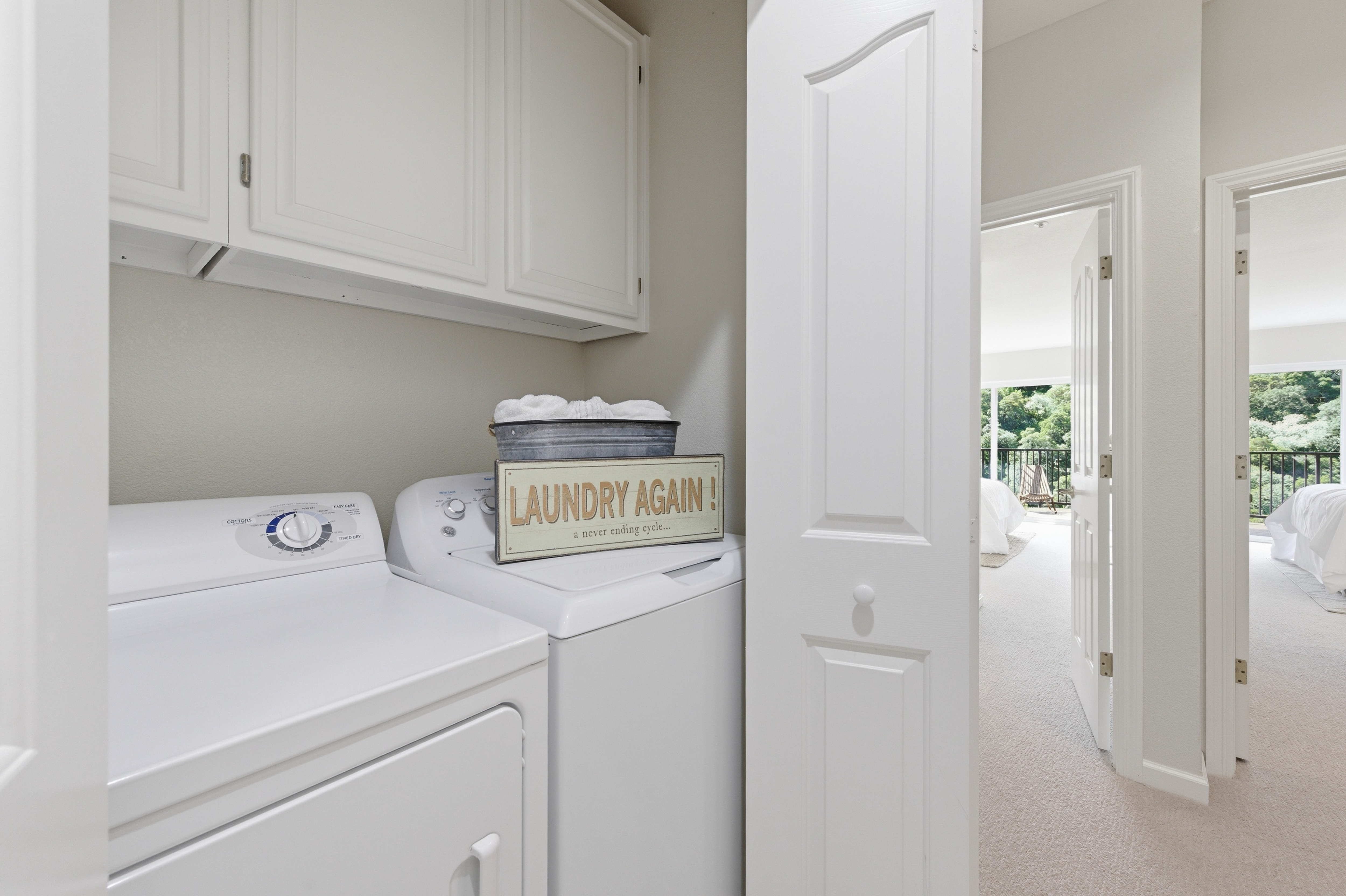  Incredible Canyon Views in Prime Belmont Location - 物件實景