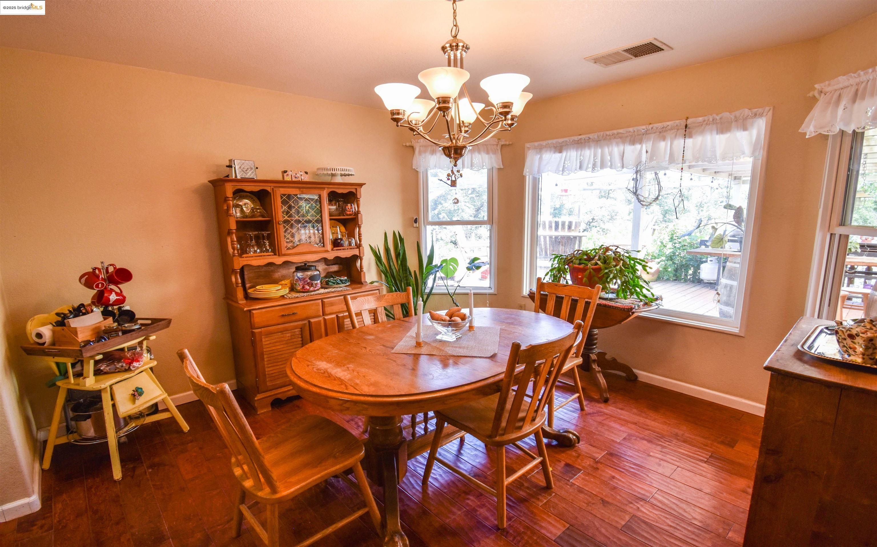 Jamestown, California, 95327, United States, 3 Bedrooms Bedrooms, ,2 BathroomsBathrooms,Residential,For Sale,1828112
