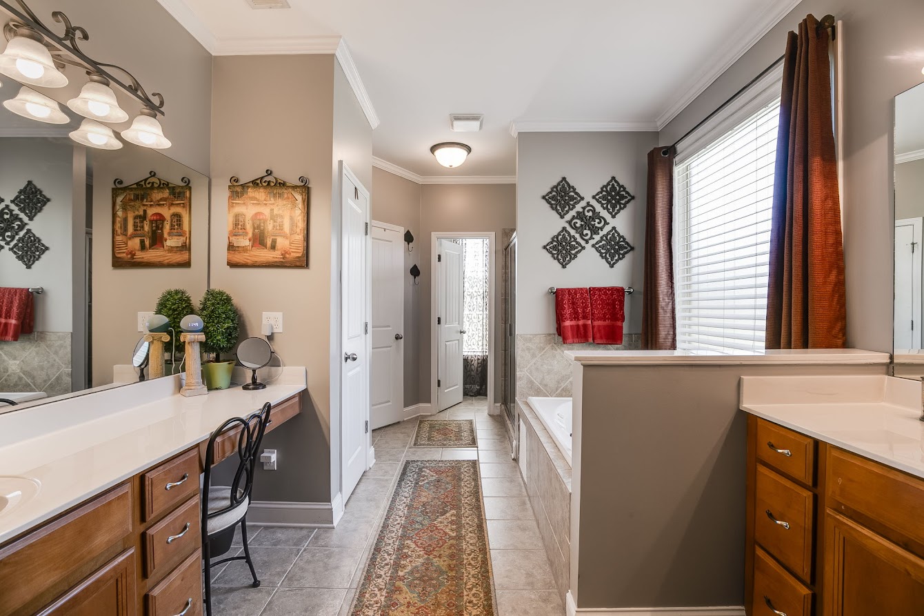 Whitesburg, Georgia, 30185, United States, 4 Bedrooms Bedrooms, ,3 BathroomsBathrooms,Residential,For Sale,1977664