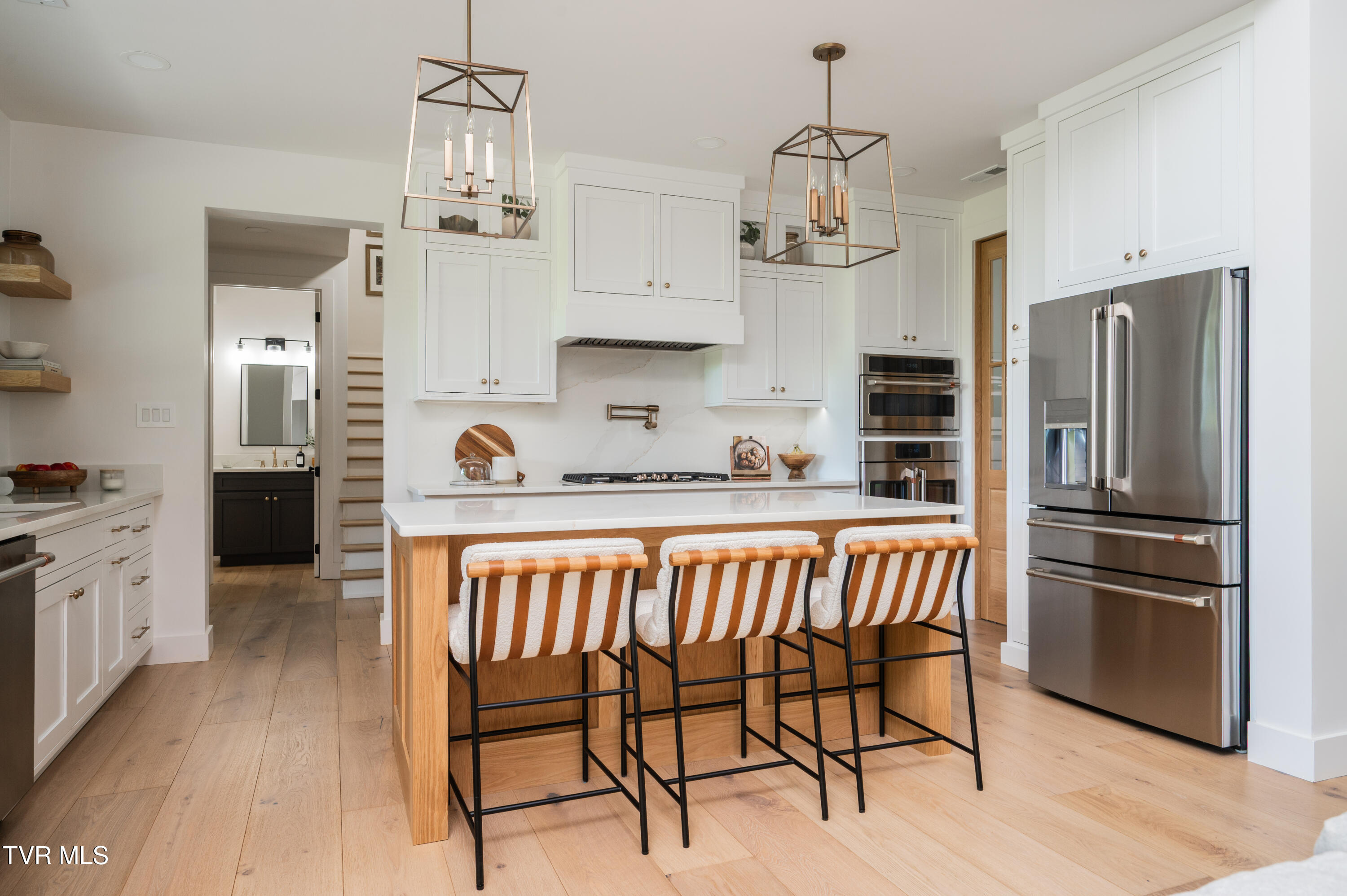 Kingsport, Tennessee, 37664, United States, 4 Bedrooms Bedrooms, ,4 BathroomsBathrooms,Residential,For Sale,1981214