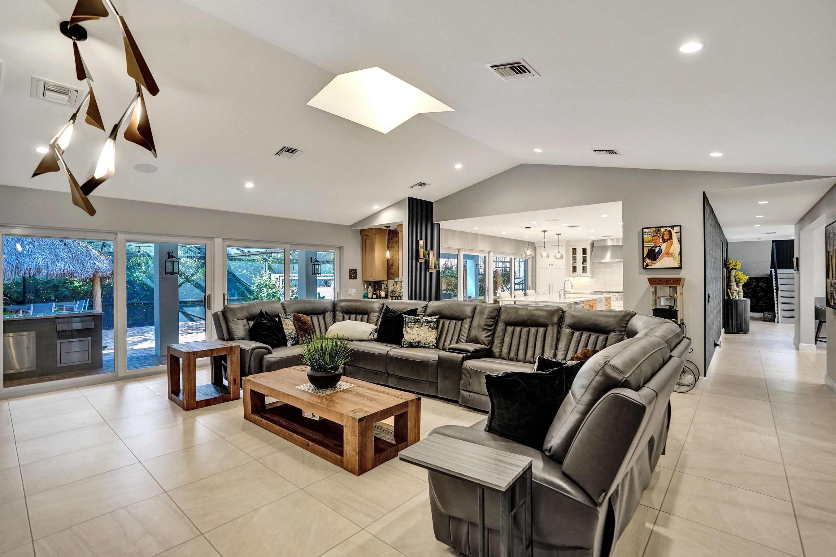  738 Middle River Drive, Fort Lauderdale, FL, 33304 - 物件實景