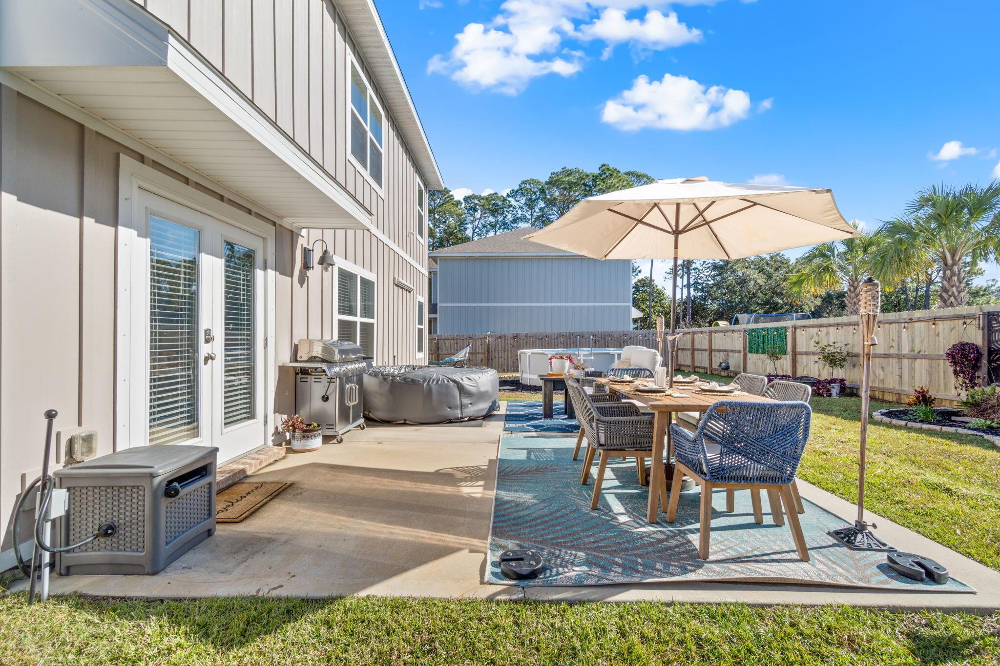 Gulf Breeze, Florida, 32563, United States, 5 Bedrooms Bedrooms, ,3 BathroomsBathrooms,Residential,For Sale,1934954