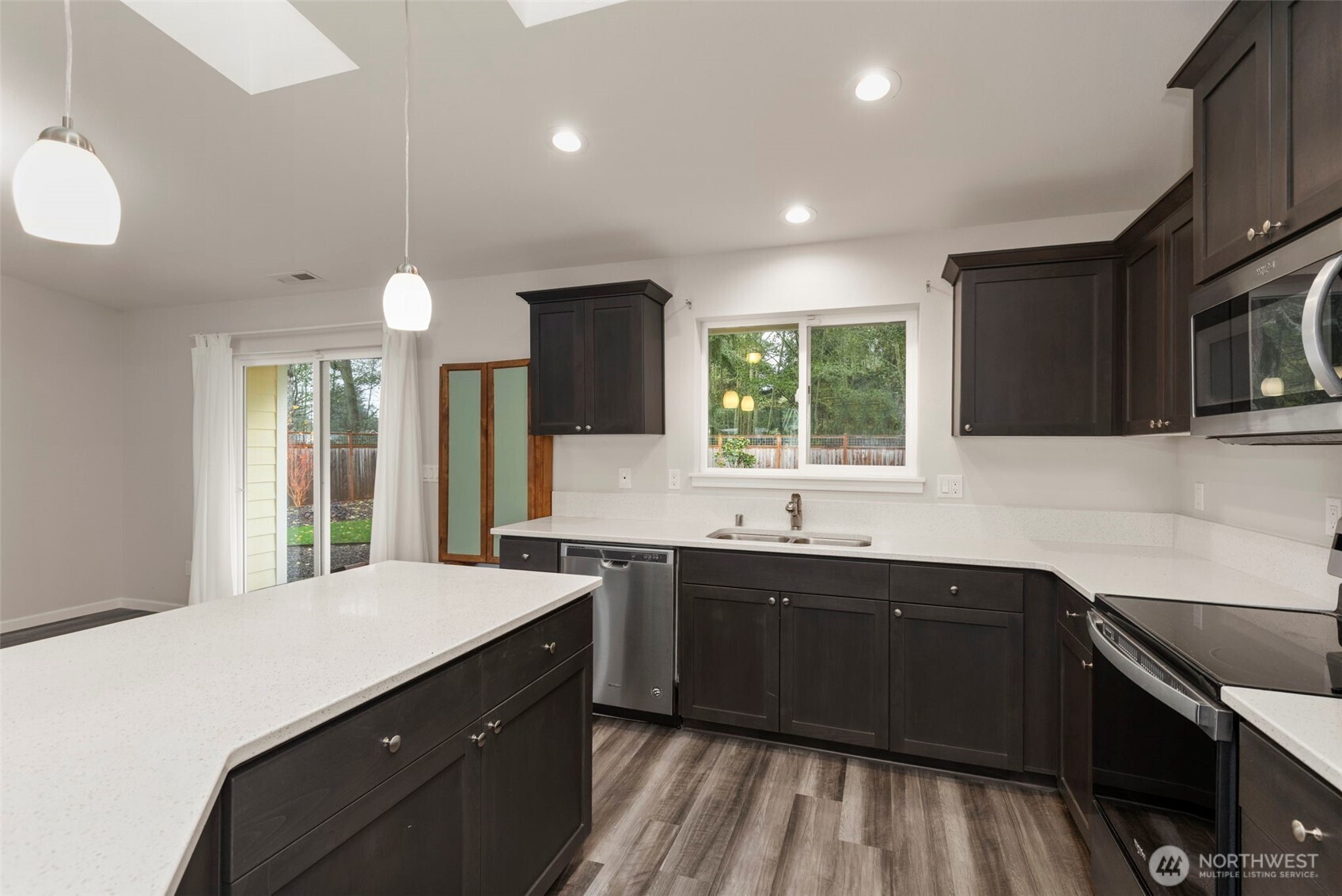 Port Townsend, Washington, 98368, United States, 3 Bedrooms Bedrooms, ,1 BathroomBathrooms,Residential,For Sale,1989519