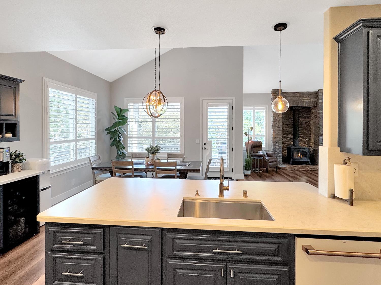 Colfax, California, 95713, United States, 5 Bedrooms Bedrooms, ,3 BathroomsBathrooms,Residential,For Sale,2002832