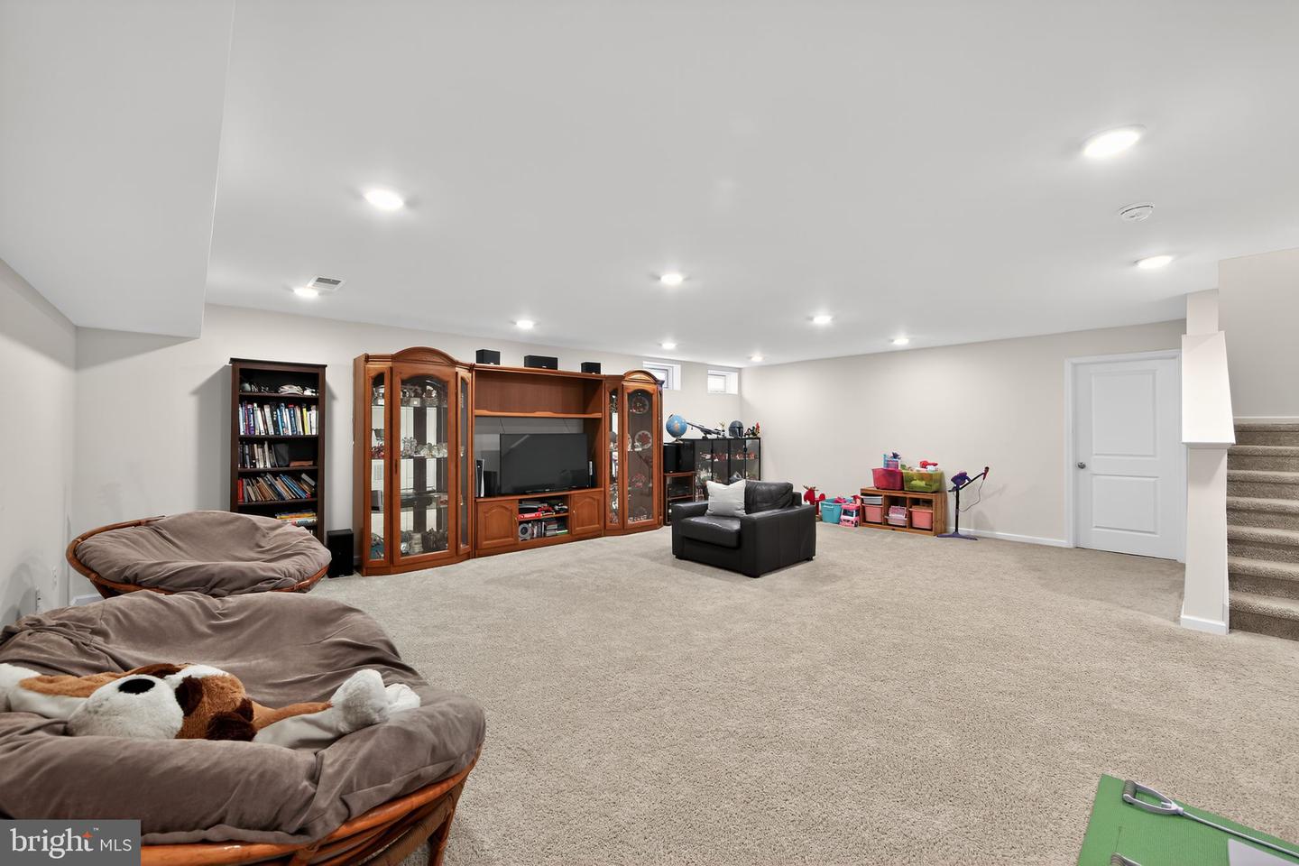 Downingtown, Pennsylvania, 19335, United States, 5 Bedrooms Bedrooms, ,4 BathroomsBathrooms,Residential,For Sale,1989735