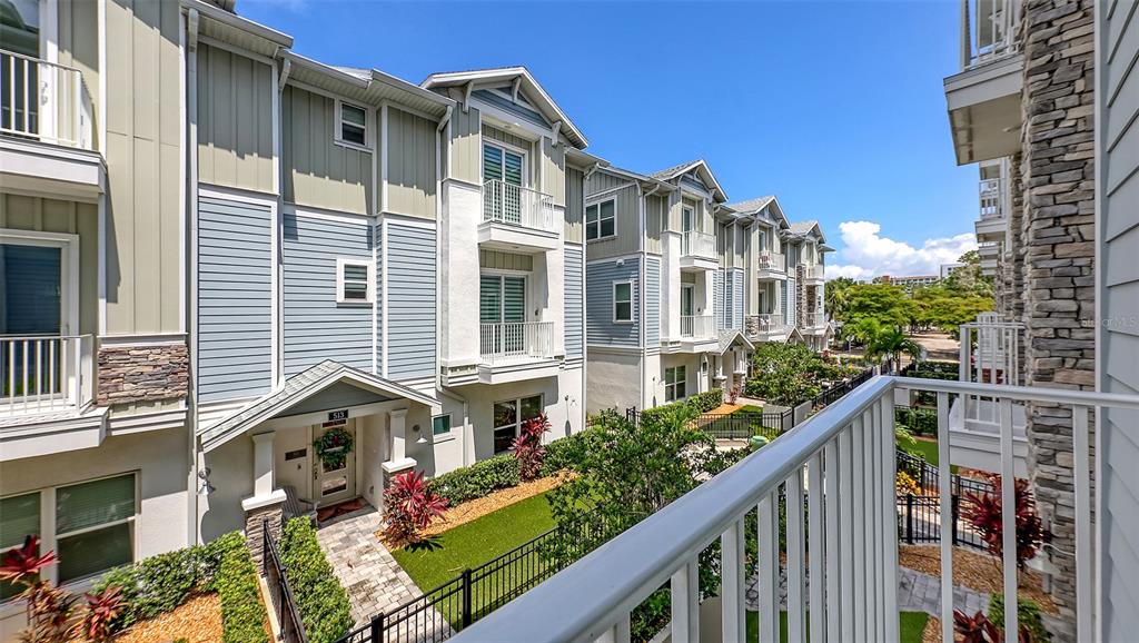 Sarasota, Florida, 34236, United States, 3 Bedrooms Bedrooms, ,4 BathroomsBathrooms,Residential,For Sale,1986560