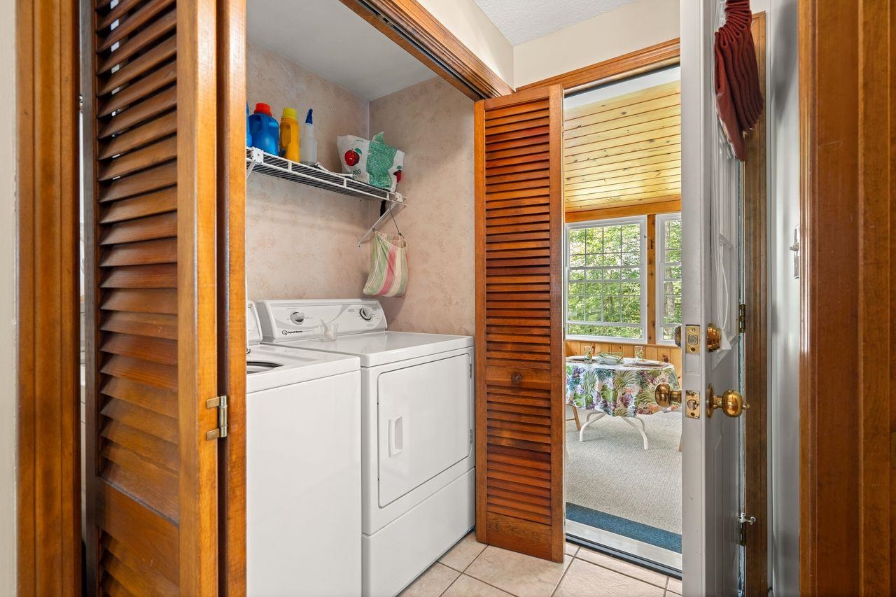 Hooksett, New Hampshire, 03106, United States, 3 Bedrooms Bedrooms, ,2 BathroomsBathrooms,Residential,For Sale,1897841