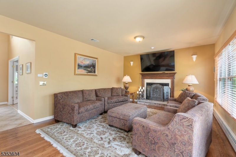 Andover Twp., New Jersey, 07821, United States, 4 Bedrooms Bedrooms, ,3 BathroomsBathrooms,Residential,For Sale,1793413