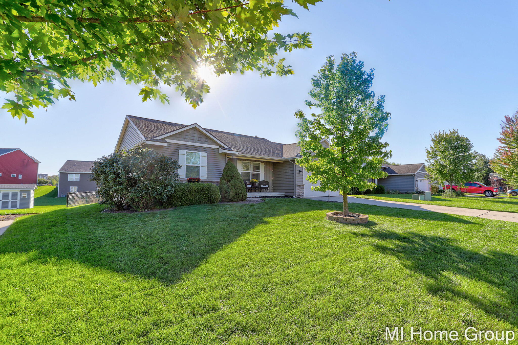 Black Brook Dr, Zeeland, MI 49464