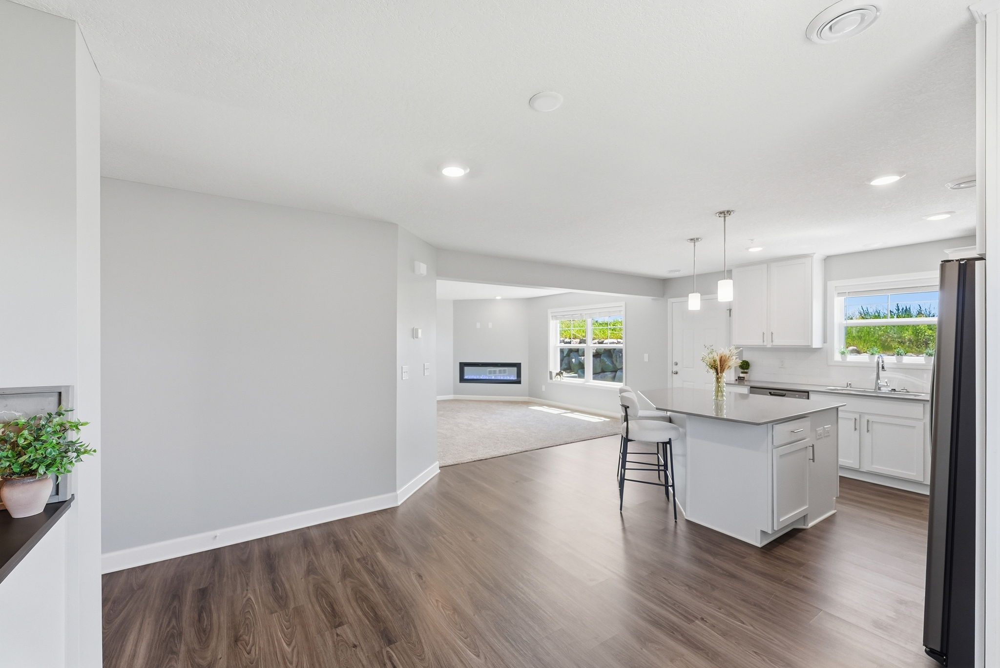  Refined Victoria Townhome with Exceptional Modern Style - 物件實景
