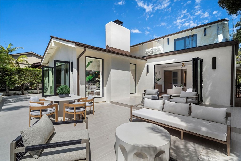 Newport Beach, California, 92660, United States, 4 Bedrooms Bedrooms, ,5 BathroomsBathrooms,Residential,For Sale,1942289