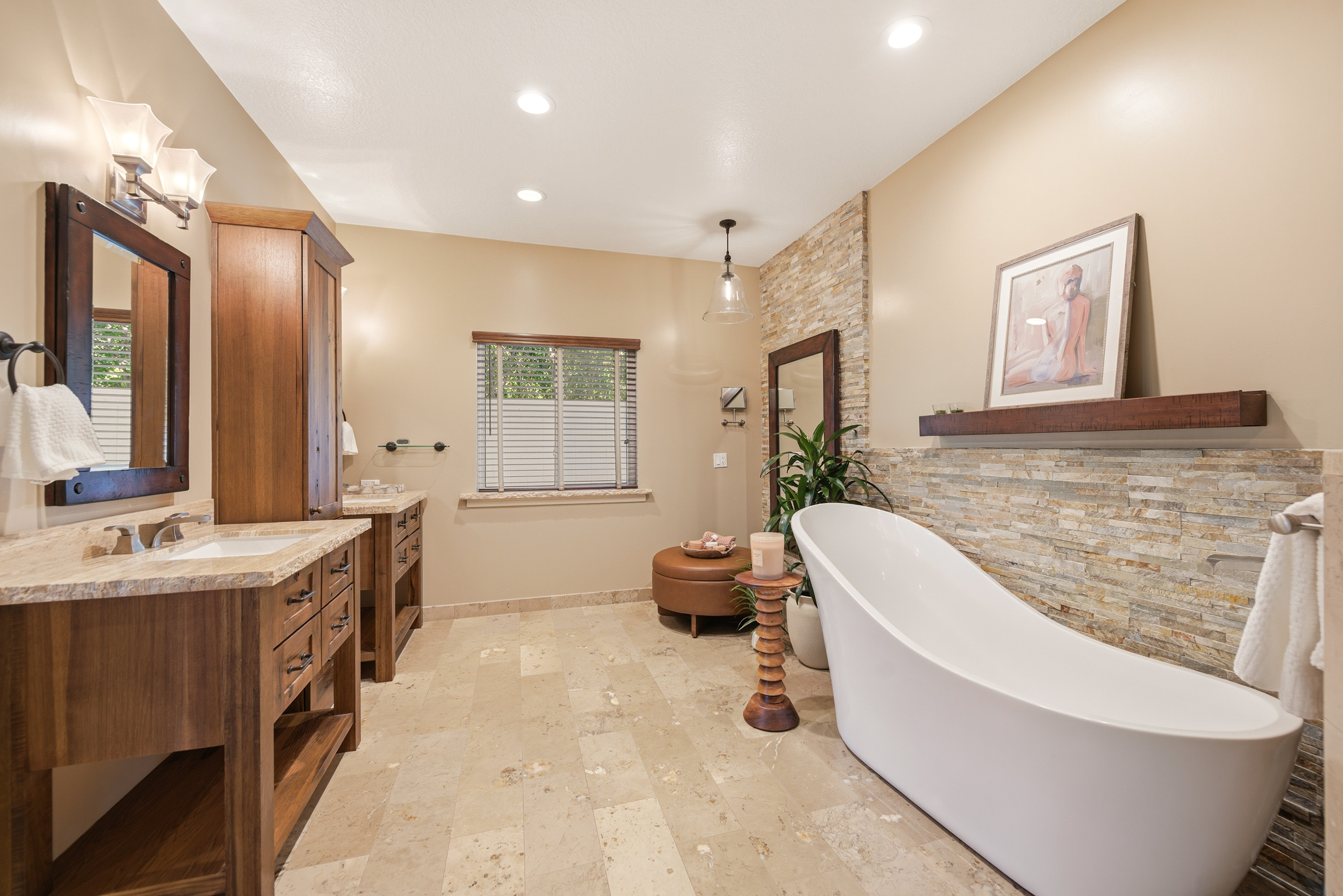  Sprawling Estate in Old Agoura - 物件實景