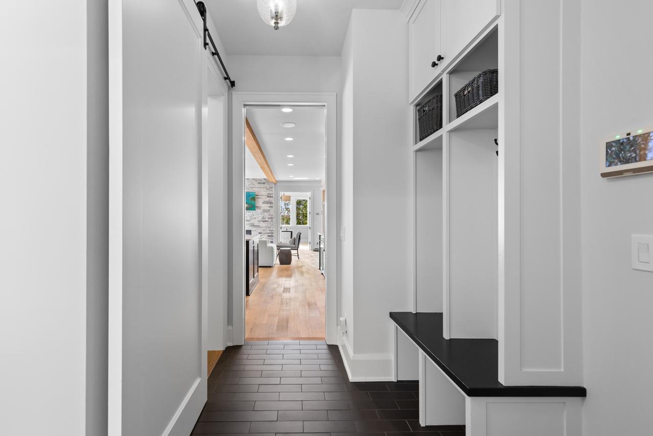 Victoria, Minnesota, 55331, United States, 5 Bedrooms Bedrooms, ,3 BathroomsBathrooms,Residential,For Sale,1994848