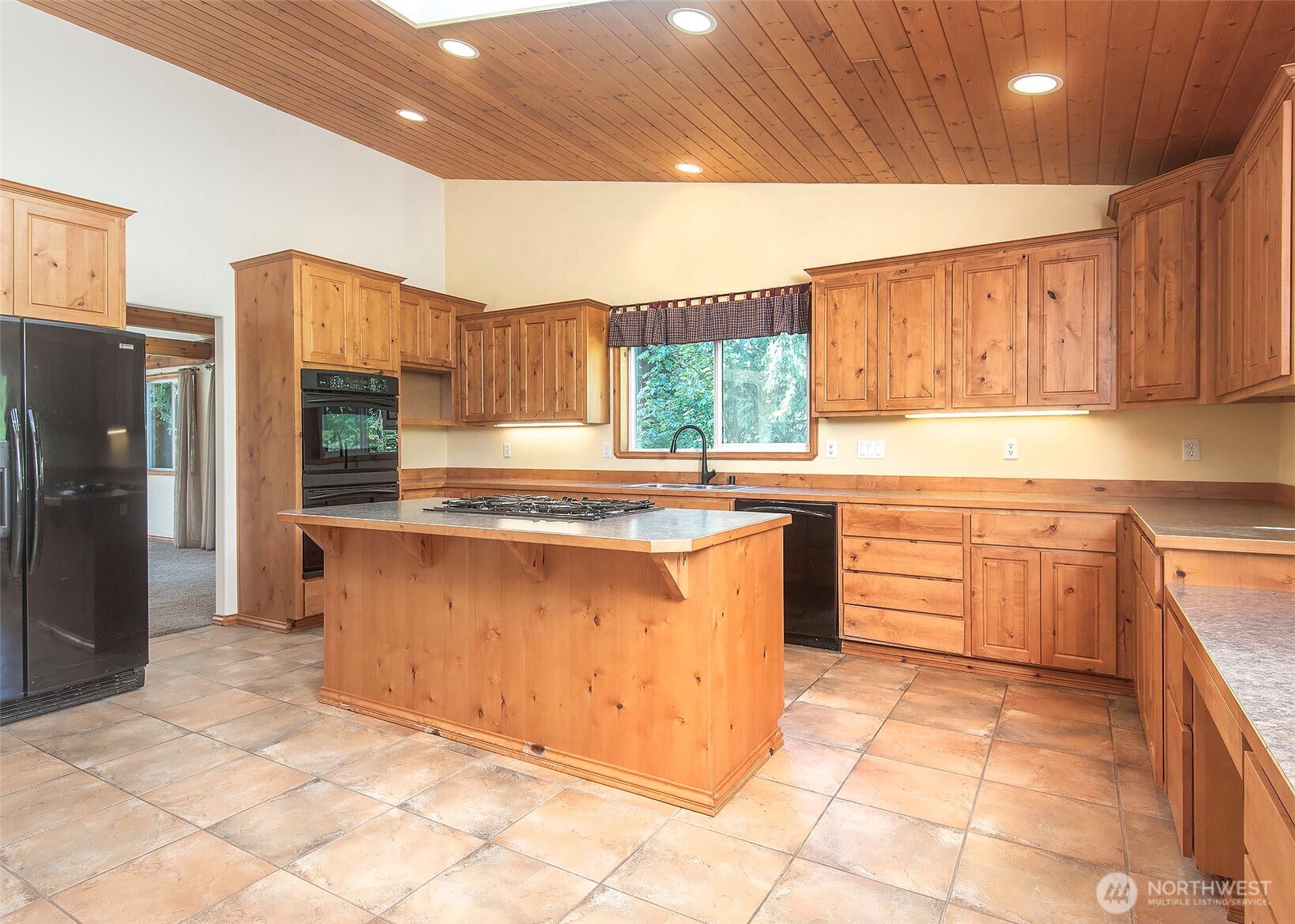 Stanwood, Washington, 98292, United States, 4 Bedrooms Bedrooms, ,2 BathroomsBathrooms,Residential,For Sale,1926284